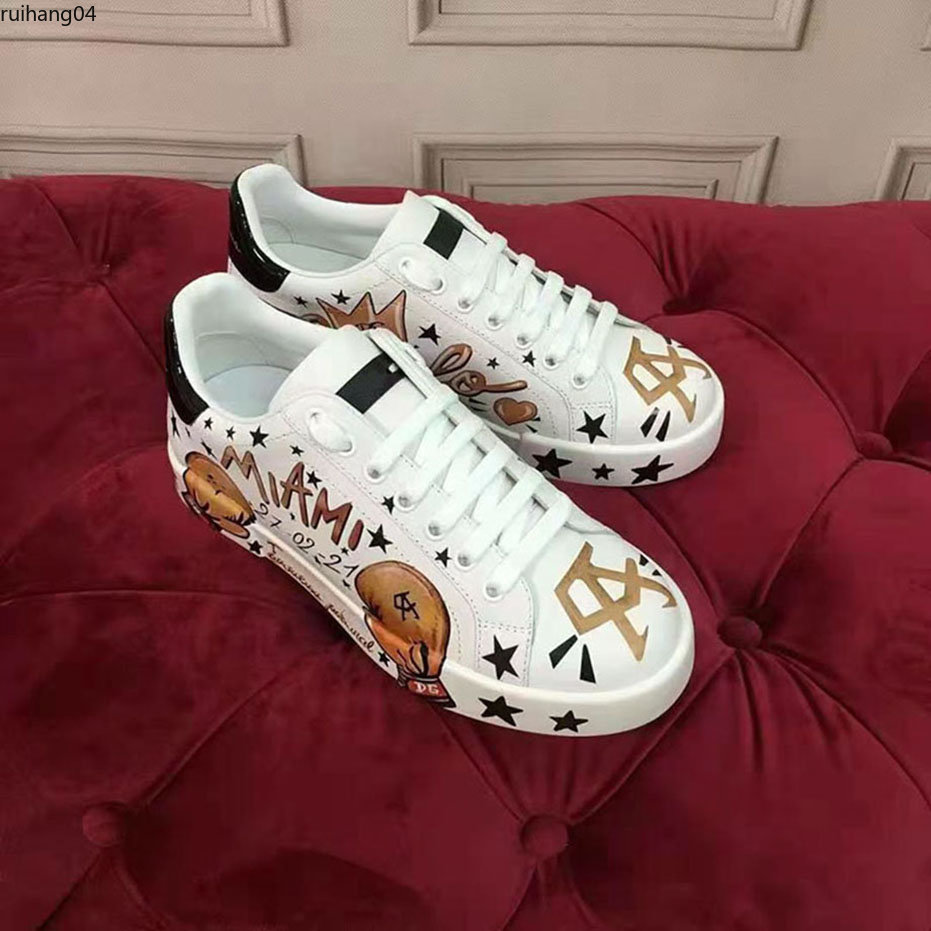 Autumn Casual Shoes Women Men Graffiti Print Sneakers Gesigner Shoes Platform Lace-Up Spring Couple Zapatillas Mujer Size34-45 MKJI rh4000001
Autumn Casual Shoes Women Men Graffiti Print Sneakers Gesigner Shoes Platform Lace-Up Spring Couple Zapatillas Mujer Size34-45 MKJI rh4000001