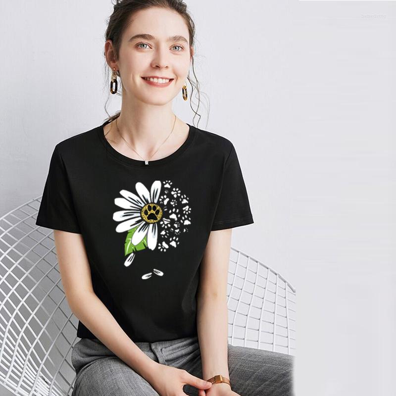 Women' T Shirts Daisy Bear Print T-shirts Women Summer Graphic Tee Aesthetic For Casual Short Sleeve Ladies Tops Camiseta Mujer, Black
Women' T Shirts Daisy Bear Print T-shirts Women Summer Graphic Tee Aesthetic For Casual Short Sleeve Ladies Tops Camiseta Mujer, Black