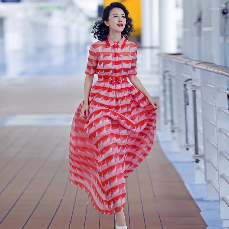 Casual Dresses High-quality 2023 Fashion Silk Fabric Printed Single-breasted Mid-sleeve Lace-up Slim-fit Swing Woman Dress, Photo color
Casual Dresses High-quality 2023 Fashion Silk Fabric Printed Single-breasted Mid-sleeve Lace-up Slim-fit Swing Woman Dress, Photo color