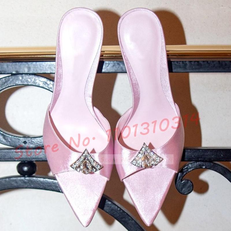 Slippers Pointy Crystal Satin Mules Women Sweet Peep Toe High Heels Elegant 2023 Summer Shoes Causal Ladies Outfit Luxury Silk, Black
Slippers Pointy Crystal Satin Mules Women Sweet Peep Toe High Heels Elegant 2023 Summer Shoes Causal Ladies Outfit Luxury Silk, Black