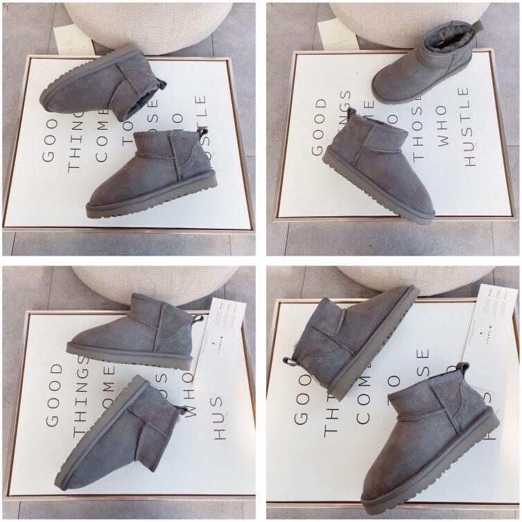 2023 Winter Boots Fur platform Ladies Snow Boots Real Sheepskin Wool Low-cut Warm Fur Shoes Man and Women Winter Short Boots Super Mini mens womens low boots, Beige
2023 Winter Boots Fur platform Ladies Snow Boots Real Sheepskin Wool Low-cut Warm Fur Shoes Man and Women Winter Short Boots Super Mini mens womens low boots, Beige