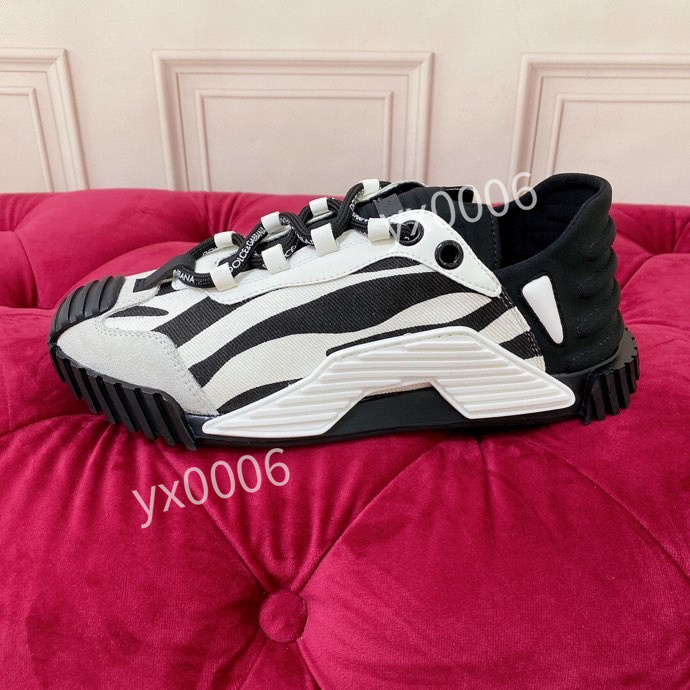 top new Reflective Sneakers Vintage Suede Leather Trainers Fashion Stylist Shoes Leisure Shoe Platform Lace-up Print Sneaker ship within, 02
top new Reflective Sneakers Vintage Suede Leather Trainers Fashion Stylist Shoes Leisure Shoe Platform Lace-up Print Sneaker ship within, 02