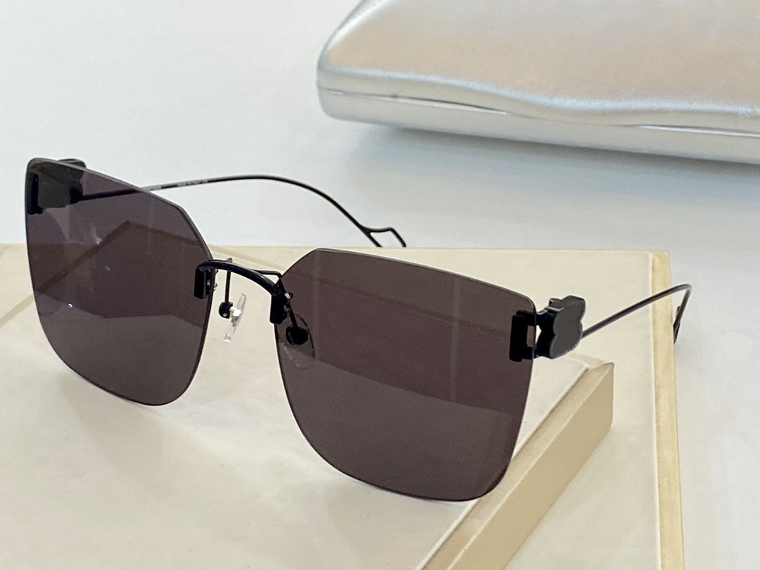 Womens Sunglasses For Women Men Sun glasses fashion style protects eyes UV400 lens top quality with case
Womens Sunglasses For Women Men Sun glasses fashion style protects eyes UV400 lens top quality with case
