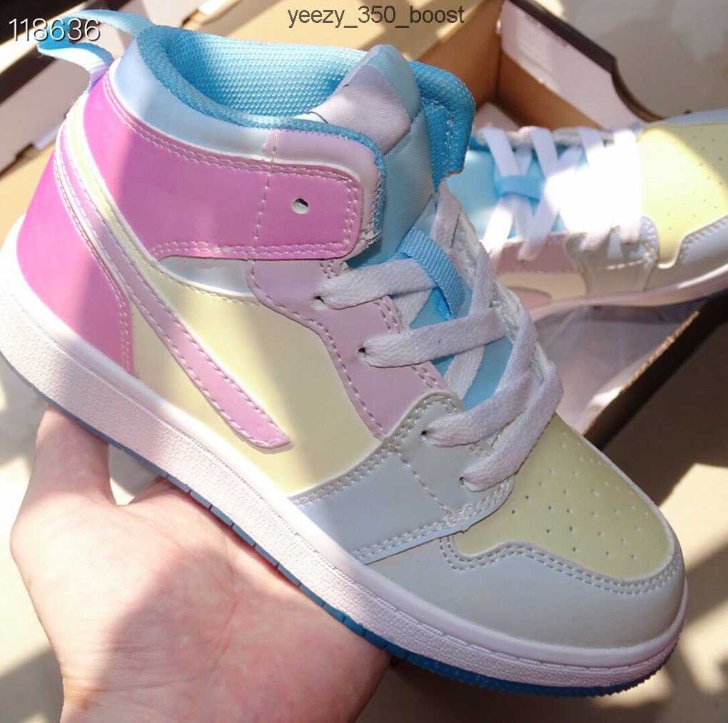 UV 1 1s Mid Kids Basketball Shoes 2022 Toddler Trainers Patent Bred Volt Gold Cactus Flower Dark Mocha Children Sneakers Size 22-35 VQCP, #003 black white
UV 1 1s Mid Kids Basketball Shoes 2022 Toddler Trainers Patent Bred Volt Gold Cactus Flower Dark Mocha Children Sneakers Size 22-35 VQCP, #003 black white