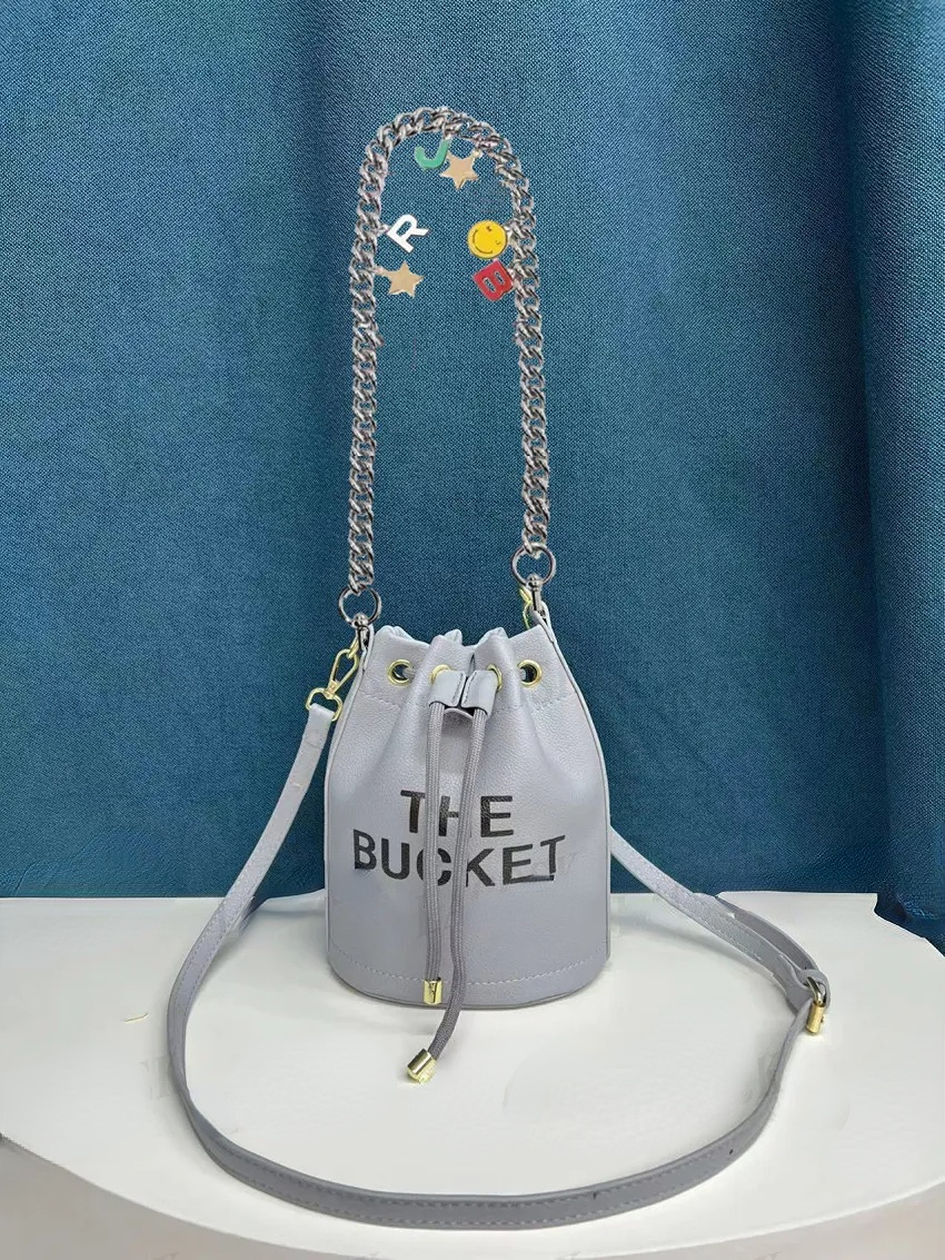 The Bucket Bag Women Shoulder Handbags Tote Bags Designer Fashion Famous Cross Body Tops Wholesale
The Bucket Bag Women Shoulder Handbags Tote Bags Designer Fashion Famous Cross Body Tops Wholesale