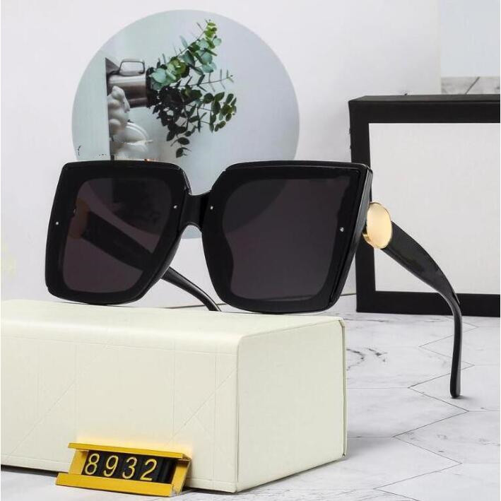 Fashion Classic design Polarized 2023Luxury Sunglasses For Men Women Pilot Sun Glasses UV400 Eyewear Metal Frame Polaroid Lens 8932 With box and Case
Fashion Classic design Polarized 2023Luxury Sunglasses For Men Women Pilot Sun Glasses UV400 Eyewear Metal Frame Polaroid Lens 8932 With box and Case