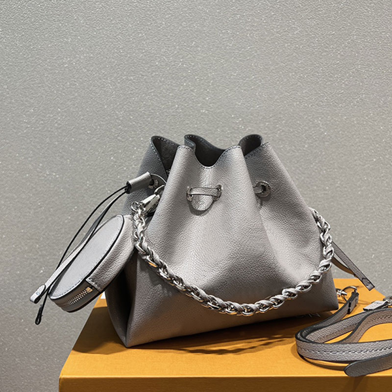 Bucket Bag Chain Crossbody Bags Women Shoulder Handbags small Wallet Classic Old Flower Fashion letter Tote Handbag
Bucket Bag Chain Crossbody Bags Women Shoulder Handbags small Wallet Classic Old Flower Fashion letter Tote Handbag