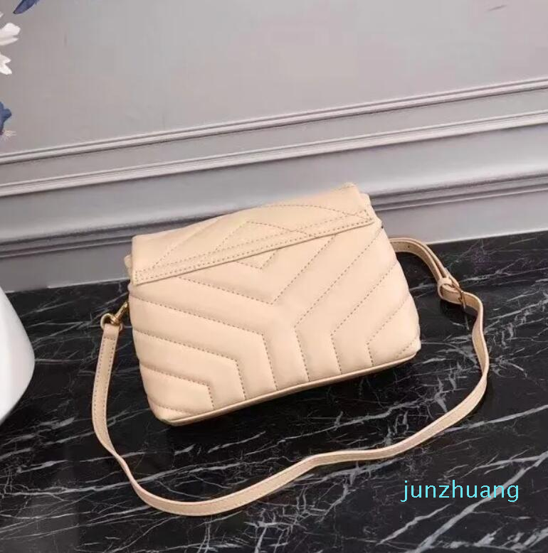 loulou y bag small size 20cm purse crossbody handbag mini purse lady flap fashion leather bags 2023, Beige
loulou y bag small size 20cm purse crossbody handbag mini purse lady flap fashion leather bags 2023, Beige