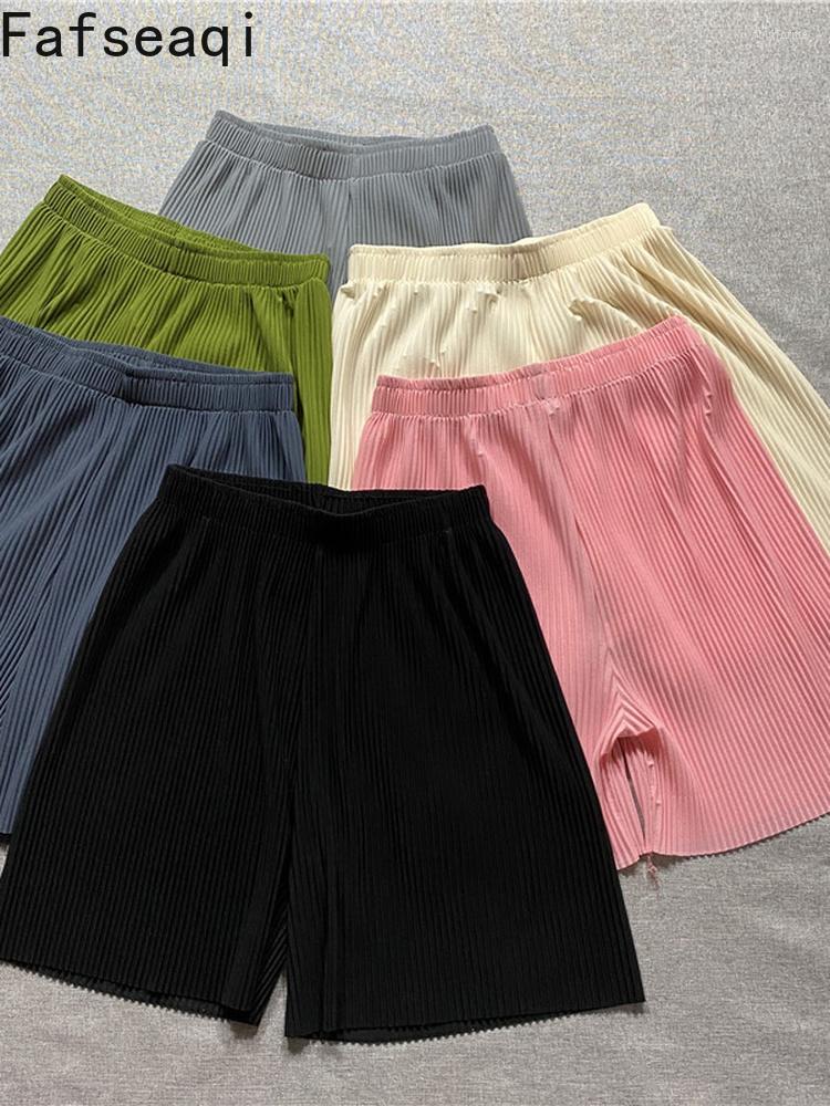 Women' Shorts Classic Summer Striped Colorful Women Black Elastic Waist Baggy Soft Ice Silk Women' Wide Pants Female Slacks
Women' Shorts Classic Summer Striped Colorful Women Black Elastic Waist Baggy Soft Ice Silk Women' Wide Pants Female Slacks
