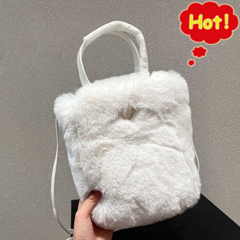 Prads totes designer handbag women bag Handbags Prade the Tote bags Luxuries designers womens crossbody Handbag Shoulder 7A high quality purses wallet MBCV, Pbag red
Prads totes designer handbag women bag Handbags Prade the Tote bags Luxuries designers womens crossbody Handbag Shoulder 7A high quality purses wallet MBCV, Pbag red