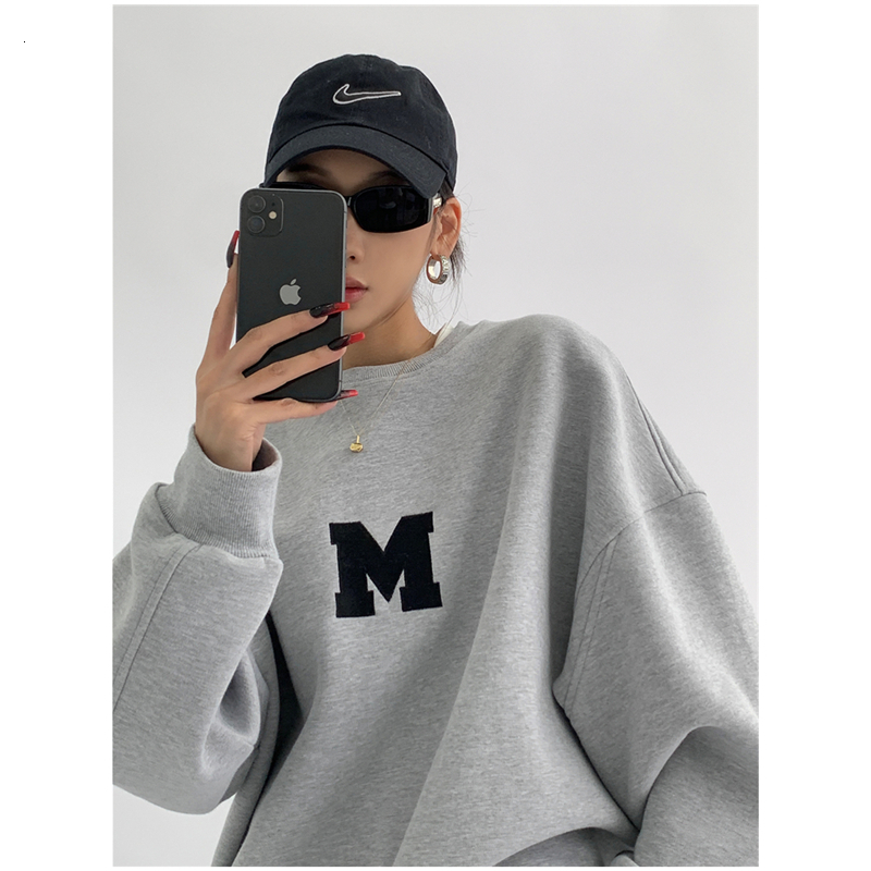 Womens Hoodies Sweatshirts Womens Clothing Grey Vintage Pullover Letter Embroidery Long Sleeves Casual Street Hip Hop Oversize Baggy Ladies Tops Autumn 230316, Gray
Womens Hoodies Sweatshirts Womens Clothing Grey Vintage Pullover Letter Embroidery Long Sleeves Casual Street Hip Hop Oversize Baggy Ladies Tops Autumn 230316, Gray