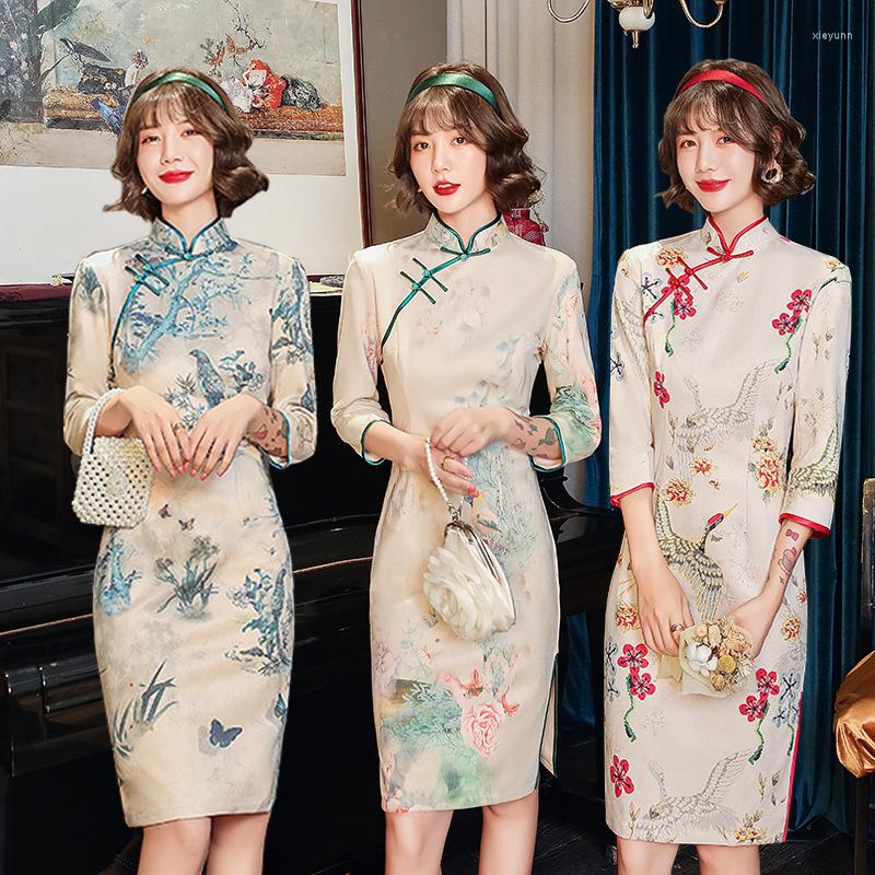 Ethnic Clothing Fall/winter Improved Deerskin Velvet Cheongsam Women's Mother's Costume Chinese Style Slim Retro Dress
Ethnic Clothing Fall/winter Improved Deerskin Velvet Cheongsam Women's Mother's Costume Chinese Style Slim Retro Dress