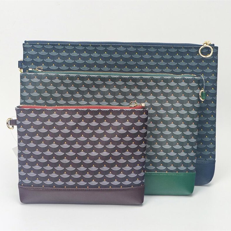 2023 Luxury designer men's handbag fish scale dog tooth men's briefcase business handbag size 30x20cm envelope bag
2023 Luxury designer men's handbag fish scale dog tooth men's briefcase business handbag size 30x20cm envelope bag