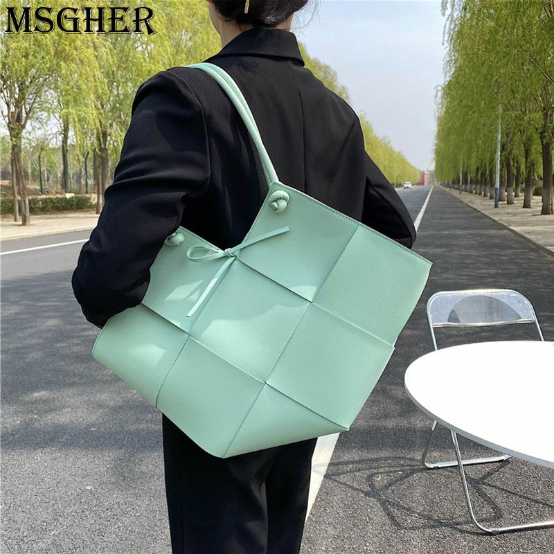 Evening Bags Weaving Bag Women's Summer 2023 Large-capacity One-shoulder Handbag Armpit Tote Travel Casual Designer Fashion, Black
Evening Bags Weaving Bag Women's Summer 2023 Large-capacity One-shoulder Handbag Armpit Tote Travel Casual Designer Fashion, Black
