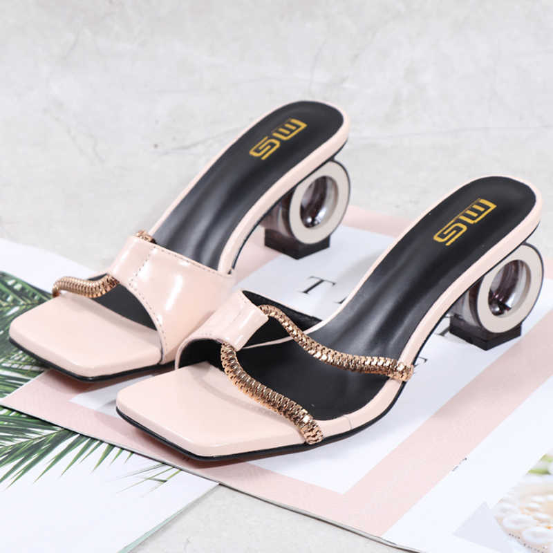 slippers New Summer High Heels Sexy Round Heel Fashion Women's Shoes With Rhinestones Outside Wear Large Size Sandals And Slippers Women, Black
slippers New Summer High Heels Sexy Round Heel Fashion Women's Shoes With Rhinestones Outside Wear Large Size Sandals And Slippers Women, Black