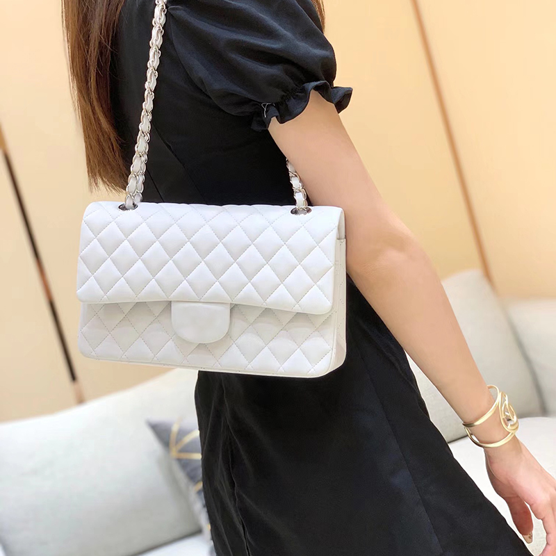 Designer Shoulder bag A01112 Sheepskin Crossbody bag 25.5CM Delicate knockoff Bag With Box YC002
Designer Shoulder bag A01112 Sheepskin Crossbody bag 25.5CM Delicate knockoff Bag With Box YC002