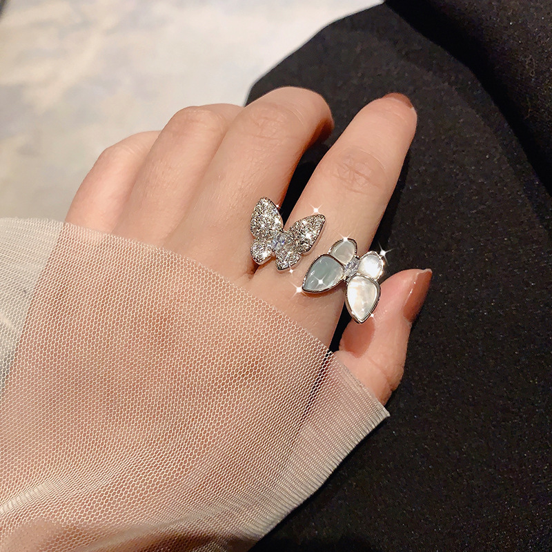 High version fritillary stones butterfly three-dimensional light index ring female personality fashion niche internet celebrity rings