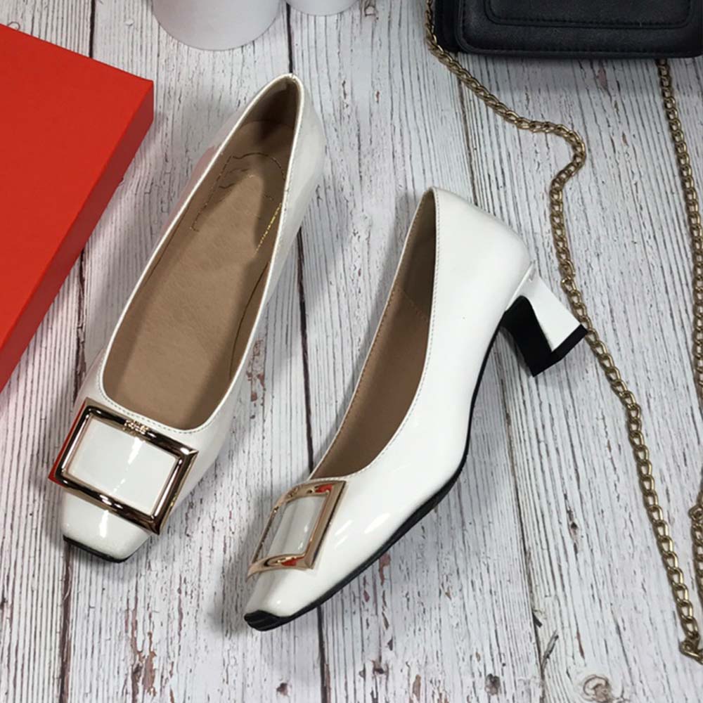 Charming Mary Jane single shoe 2023 new classic low-heeled flat patent leather square buckle thick heel French mid-heeled commuting single shoe, Black
Charming Mary Jane single shoe 2023 new classic low-heeled flat patent leather square buckle thick heel French mid-heeled commuting single shoe, Black