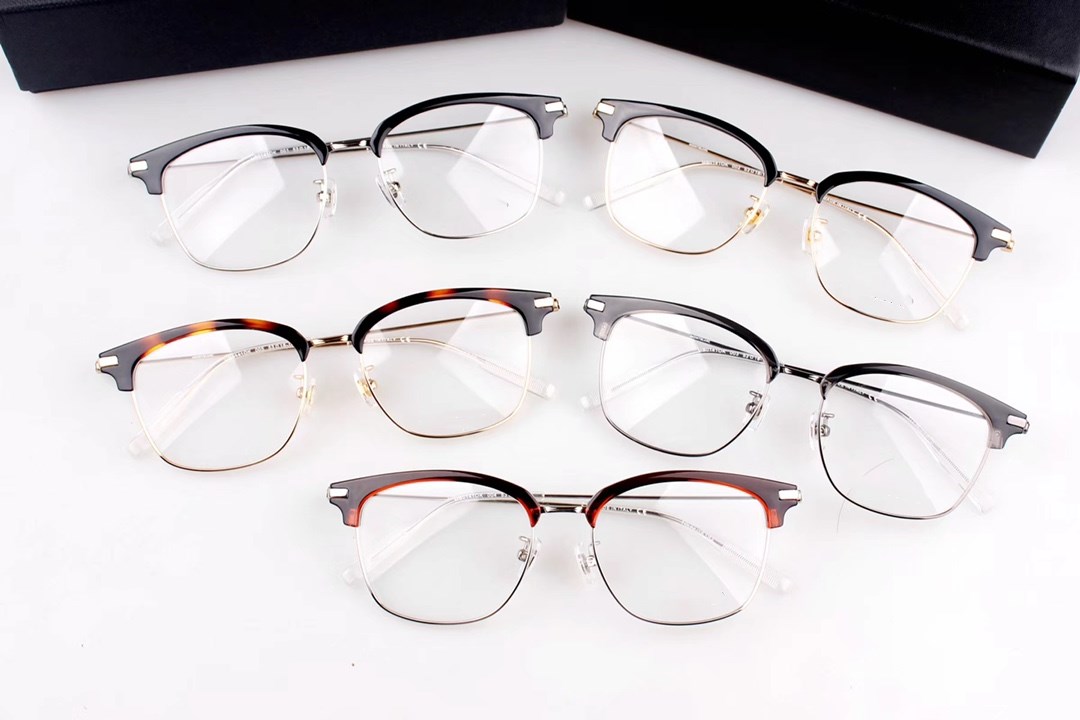 2023 Fashion New sunglasses Frames Luxury Famous G Brand Designer Shades Square Women Sunglass Big Size Frame Sun Shades Glasses Men UV400
2023 Fashion New sunglasses Frames Luxury Famous G Brand Designer Shades Square Women Sunglass Big Size Frame Sun Shades Glasses Men UV400