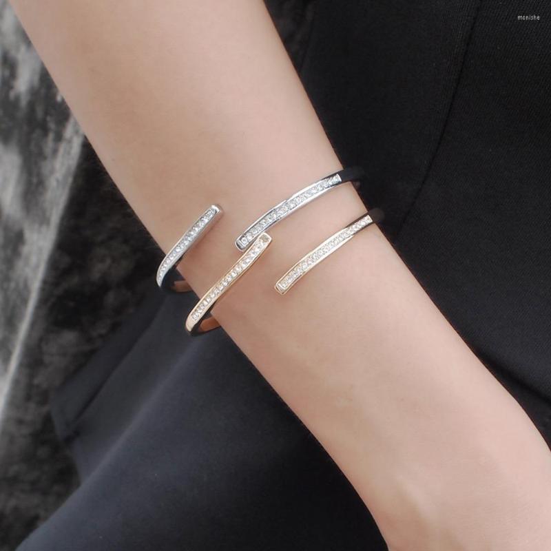 Bangle 2023 Simple Metal Open Bracelet For Women Statement Sparkling Rhinestone Crystal Party Wedding Fashion Jewelry
Bangle 2023 Simple Metal Open Bracelet For Women Statement Sparkling Rhinestone Crystal Party Wedding Fashion Jewelry
