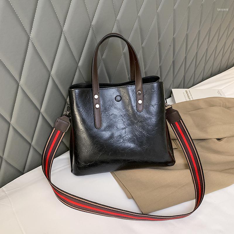 Evening Bags Brand Women's Shoulder Bag Quality PU Ladies Handbag Large Capacity Female Messenger Girl Business Computer 2023, Black
Evening Bags Brand Women's Shoulder Bag Quality PU Ladies Handbag Large Capacity Female Messenger Girl Business Computer 2023, Black
