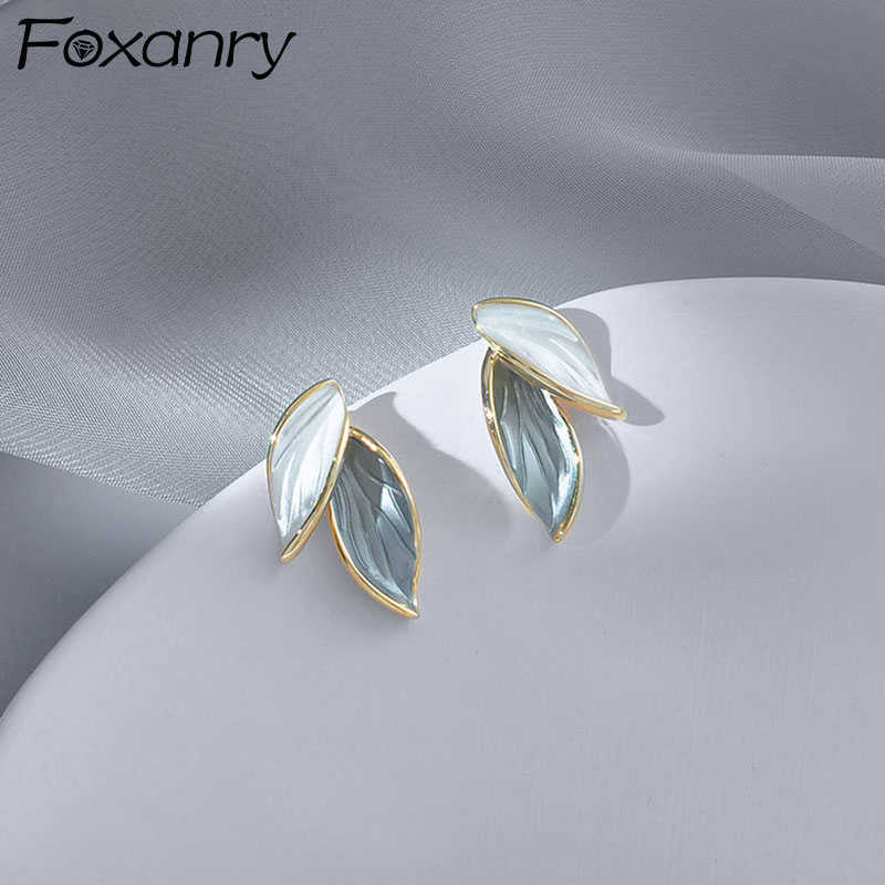 Charm ANRY Prevent Allergy Silver Color Silve d Earrings for Women Trendy Elegant Sweet Simple Leaves Design Party Jewelry Gifts L230315
Charm ANRY Prevent Allergy Silver Color Silve d Earrings for Women Trendy Elegant Sweet Simple Leaves Design Party Jewelry Gifts L230315