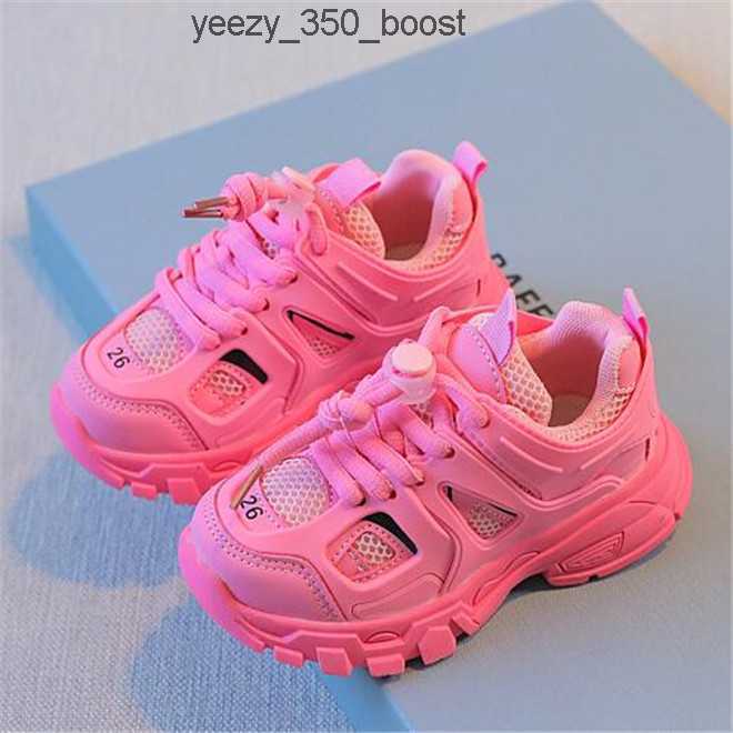 Spring autumn children's shoes boys girls sports shoes breathable kids baby casual sneakers fashion athletic shoe YCCV, Black
Spring autumn children's shoes boys girls sports shoes breathable kids baby casual sneakers fashion athletic shoe YCCV, Black