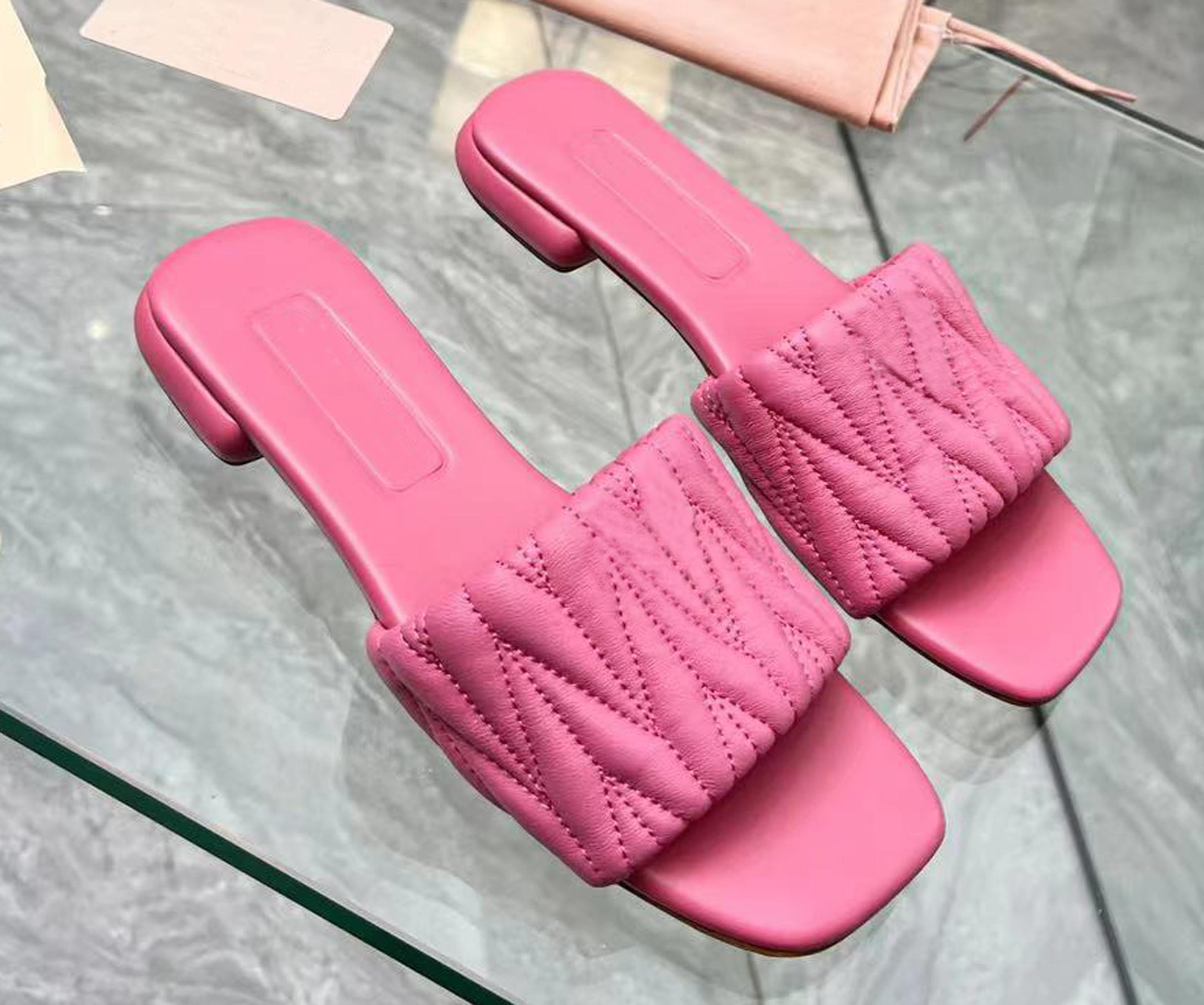sandals Slippers women's two miu cowhide High quality Saudi shoes chaussures de designer Tory Channel white black z3
sandals Slippers women's two miu cowhide High quality Saudi shoes chaussures de designer Tory Channel white black z3