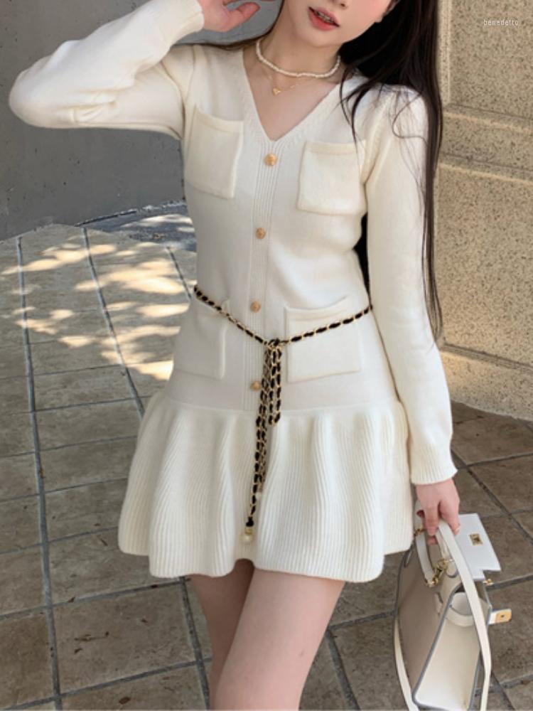 Casual Dresses Designer Party Knitted Dress Women Korean Fashion Elegant Slim Mini Female Long Sleeve Sweater Winter 2023, Black
Casual Dresses Designer Party Knitted Dress Women Korean Fashion Elegant Slim Mini Female Long Sleeve Sweater Winter 2023, Black
