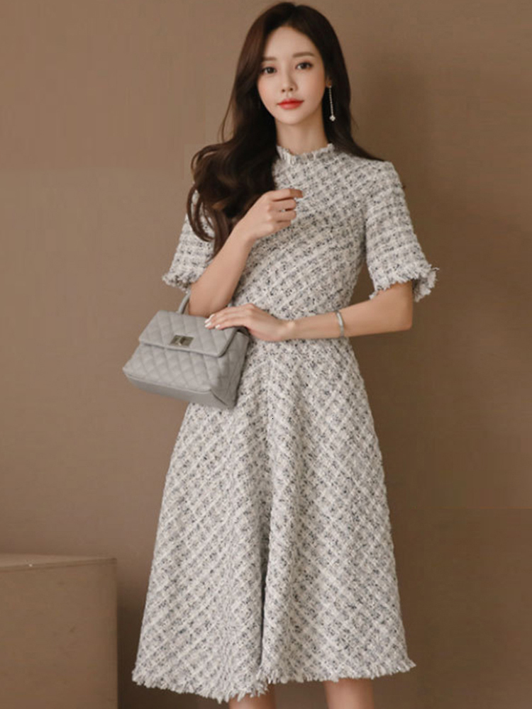 Casual Dresses Fashion Korean Elegant Midi Tweed Dress Women Luxury Chic Casual Plaid Slim Gown Robe Femme Ladies Female Mujer Party Vestidos 230316, Beige
Casual Dresses Fashion Korean Elegant Midi Tweed Dress Women Luxury Chic Casual Plaid Slim Gown Robe Femme Ladies Female Mujer Party Vestidos 230316, Beige