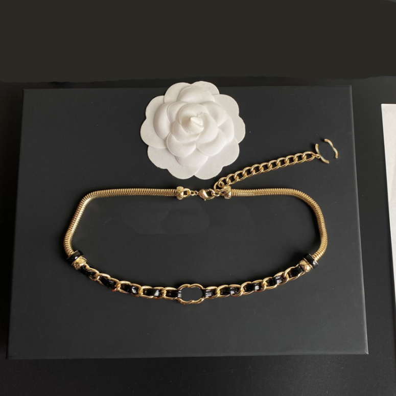 Designer Bracelet Necklaces Stamp Necklace never fade Fashion 18K Gold Women Designer Necklaces Choker Letter Pendant Chain Rhinestone Jewelry, Golden
Designer Bracelet Necklaces Stamp Necklace never fade Fashion 18K Gold Women Designer Necklaces Choker Letter Pendant Chain Rhinestone Jewelry, Golden