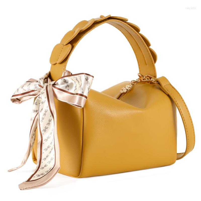 Shoulder Bags Women's PU Leather Purses And Handbags Female Shopper Fashion Casual Solid Color Weave Silk Scarf Boston, Heise
Shoulder Bags Women's PU Leather Purses And Handbags Female Shopper Fashion Casual Solid Color Weave Silk Scarf Boston, Heise