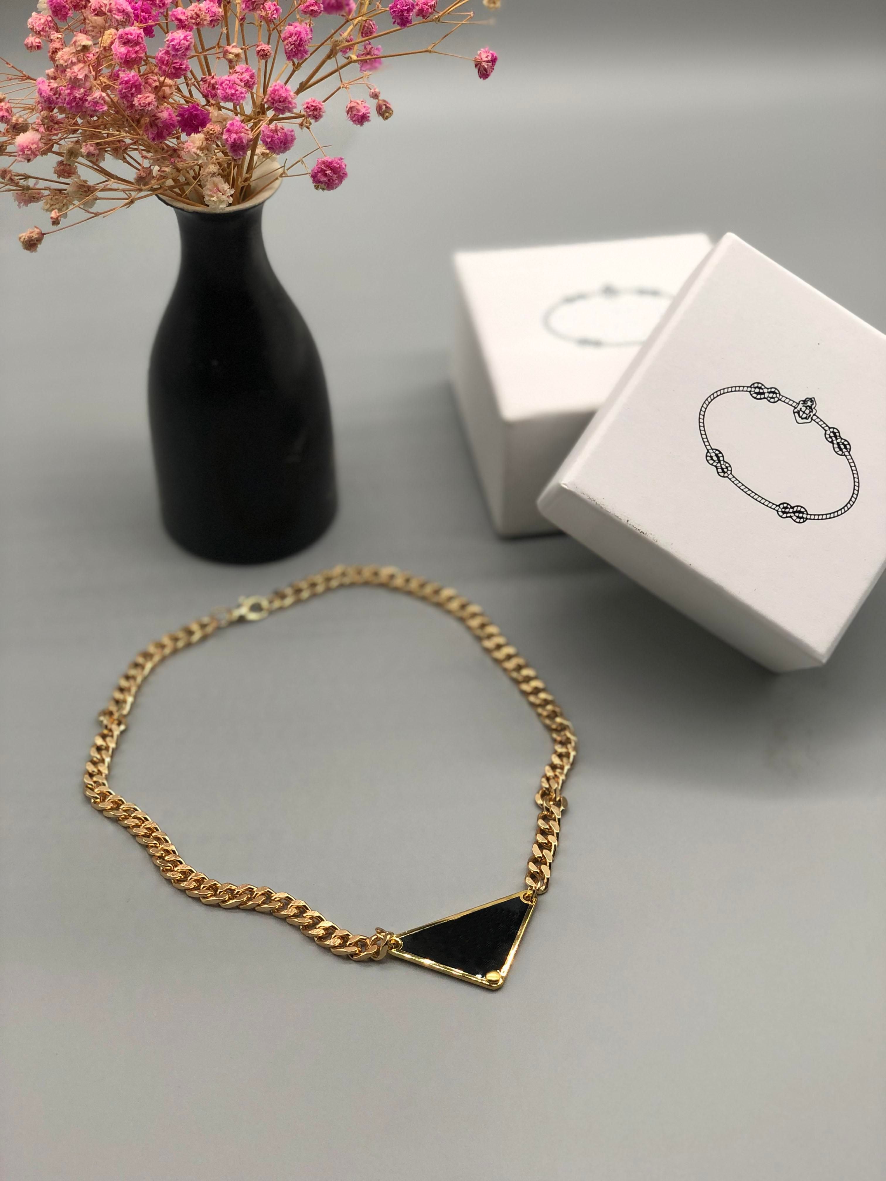Pendant Necklaces Fashion for Man Woman 48cm designers brand Jewelry mens womens Highly Quality 19 Model
Pendant Necklaces Fashion for Man Woman 48cm designers brand Jewelry mens womens Highly Quality 19 Model