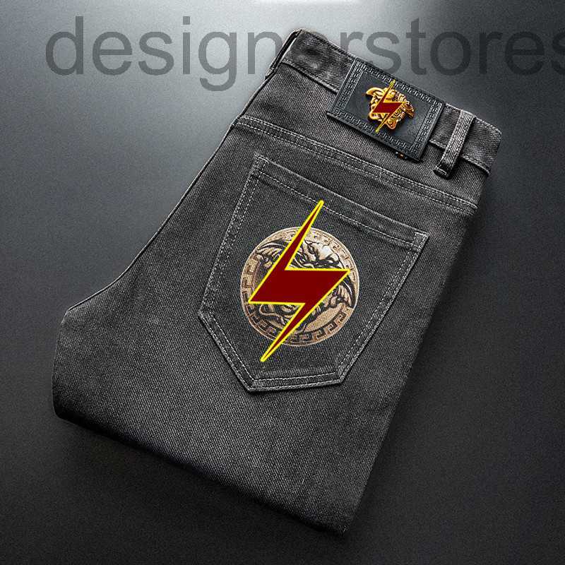 Men's Jeans Designer The new product goes on the shelf in Europe Station printed jeans fashion versatile elastic slim straight tube 74LC, Lyc 2101
Men's Jeans Designer The new product goes on the shelf in Europe Station printed jeans fashion versatile elastic slim straight tube 74LC, Lyc 2101
