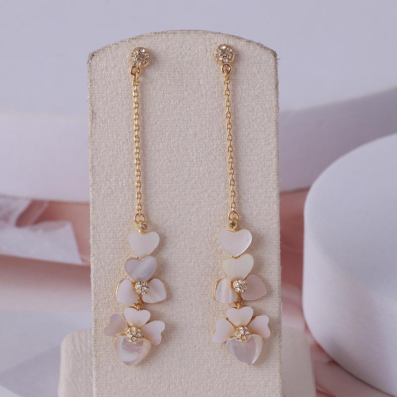 Dangle Earrings & Chandelier European And American Simple Fresh Shell Flower Chain Long Elegant Sweet Japanese Korean For WomenDangle
Dangle Earrings & Chandelier European And American Simple Fresh Shell Flower Chain Long Elegant Sweet Japanese Korean For WomenDangle