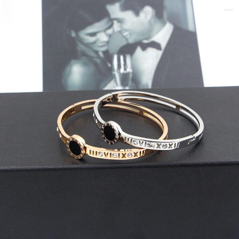 Bangle Fashion Rose Gold Color Black Shell Hollow Crystal Better Round Roman Numerals Bracelet Stainless Steel Woman Gift
Bangle Fashion Rose Gold Color Black Shell Hollow Crystal Better Round Roman Numerals Bracelet Stainless Steel Woman Gift
