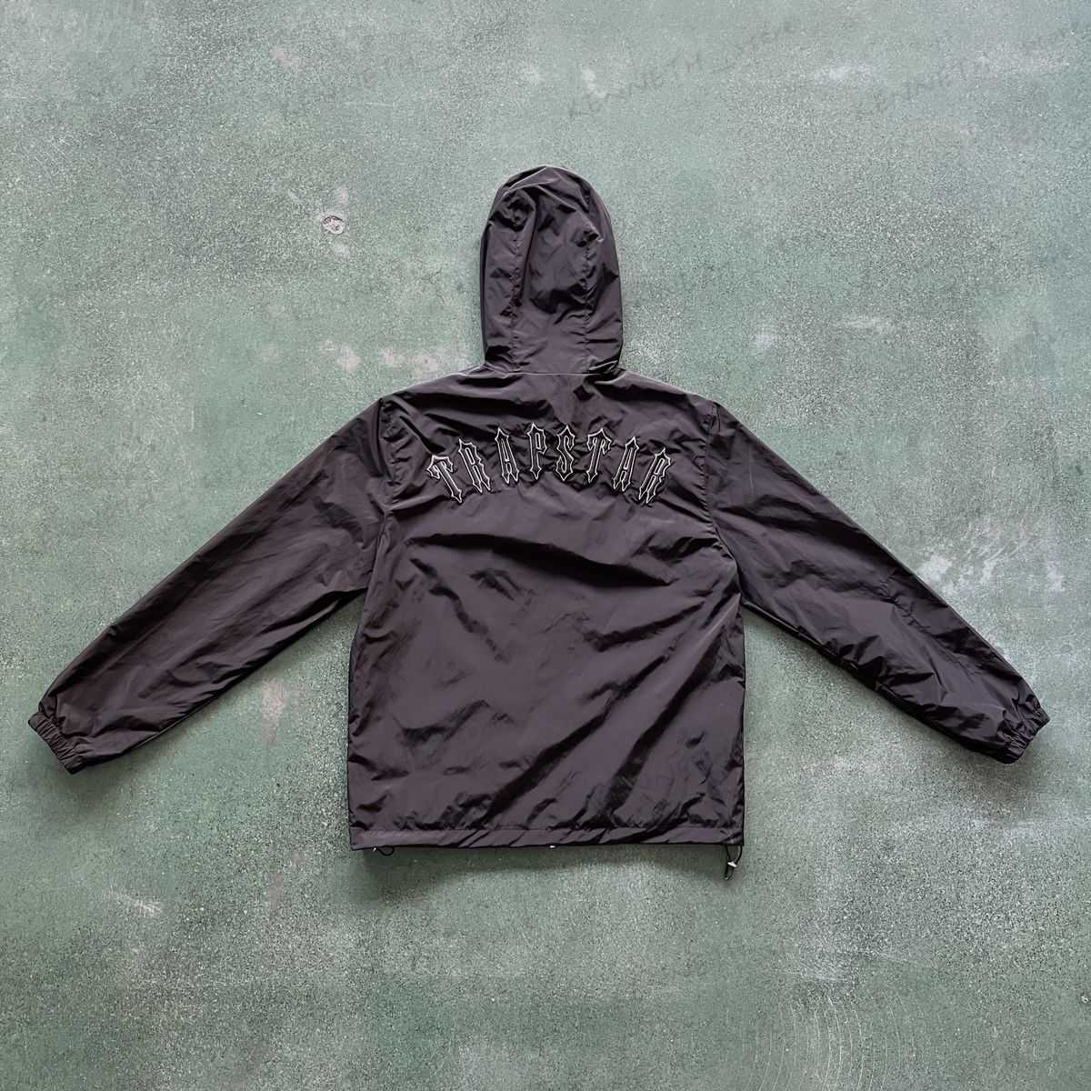 Men's Jackets 22ss New Men Trapstar Jacket Sportswear Irongate t Windbreaker-black 1to1 Top Quality Embroidered Letters Women's Zipper Sun Protection T230316
Men's Jackets 22ss New Men Trapstar Jacket Sportswear Irongate t Windbreaker-black 1to1 Top Quality Embroidered Letters Women's Zipper Sun Protection T230316