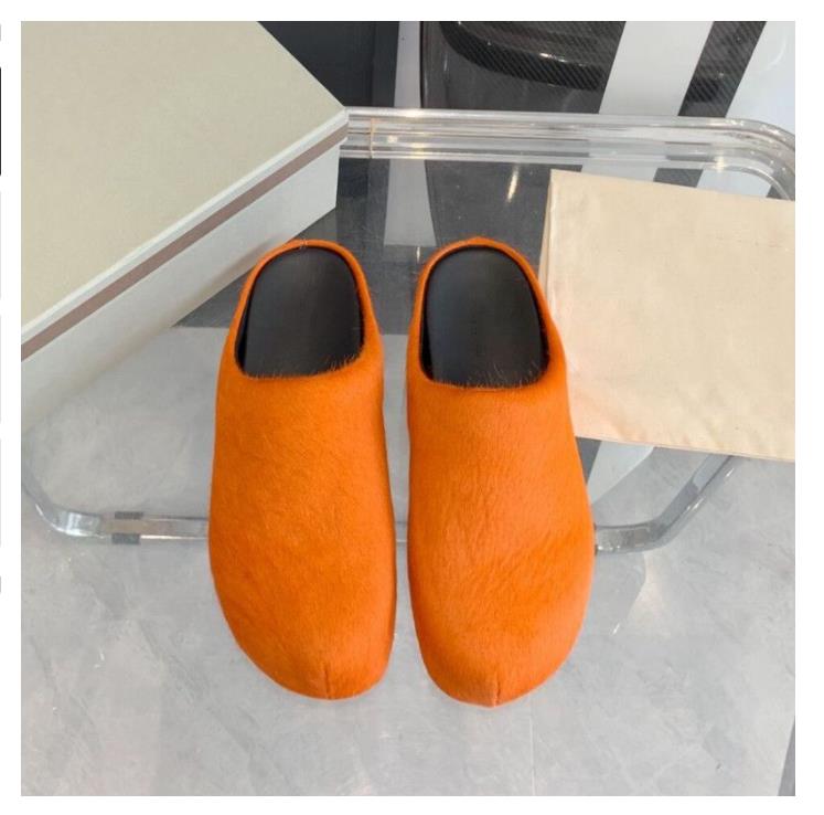 Fashion Fur Slippers Women Round Toe Horse Hair Slides Female Black Rose Red Green Mules Shoes Flat Half Slipper Woman Casual plush shoess size40 41 42 43 44 45
Fashion Fur Slippers Women Round Toe Horse Hair Slides Female Black Rose Red Green Mules Shoes Flat Half Slipper Woman Casual plush shoess size40 41 42 43 44 45