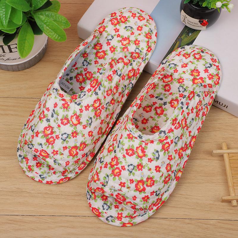 Slippers Women Fabric Vintage Floral Men Home Indoor Soft Travel Lady Cotth Sewing Comfy Flat Shoe Confinement
Slippers Women Fabric Vintage Floral Men Home Indoor Soft Travel Lady Cotth Sewing Comfy Flat Shoe Confinement