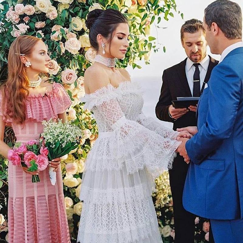 Full Modest Lace A Line Dresses Bridal Off Shoulder Open Back Custom Made Ruffles Layers Wedding Gowns