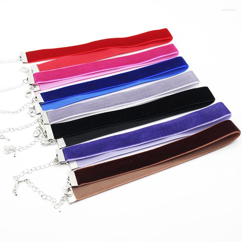 Choker Fashion Multicolor Imitation Velvet Chokers Women Colorful Clavicle Chain Jewelry Girl Necklaces Accessories Wholesale
Choker Fashion Multicolor Imitation Velvet Chokers Women Colorful Clavicle Chain Jewelry Girl Necklaces Accessories Wholesale