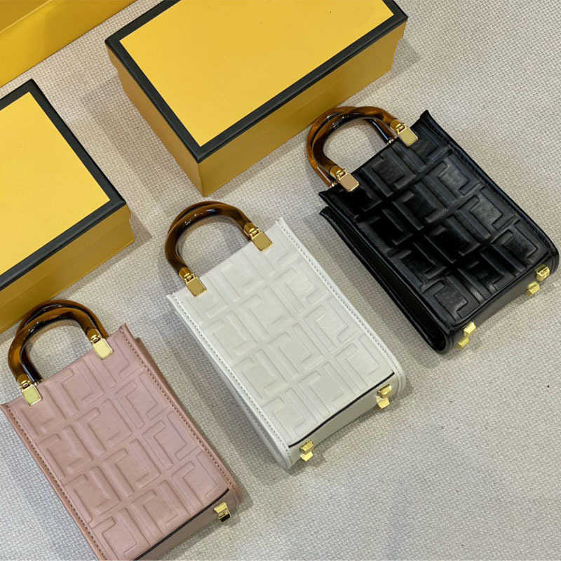 NEW Classic Designer Bag Bookbags Women F Print Shoulder Bags Fashion Crossbody Bags Mini Luxurys Handbags Lady Classic Coin Purse 230209, Style 3--13x18cm
NEW Classic Designer Bag Bookbags Women F Print Shoulder Bags Fashion Crossbody Bags Mini Luxurys Handbags Lady Classic Coin Purse 230209, Style 3--13x18cm