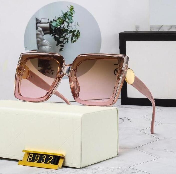Classic Luxury Sunglasses Polarized 2023Luxury Sunglasses For Men Women Pilot Sun Glasses UV400 Eyewear Metal Frame Polaroid Lens 8932 With box and Case AAA168
Classic Luxury Sunglasses Polarized 2023Luxury Sunglasses For Men Women Pilot Sun Glasses UV400 Eyewear Metal Frame Polaroid Lens 8932 With box and Case AAA168
