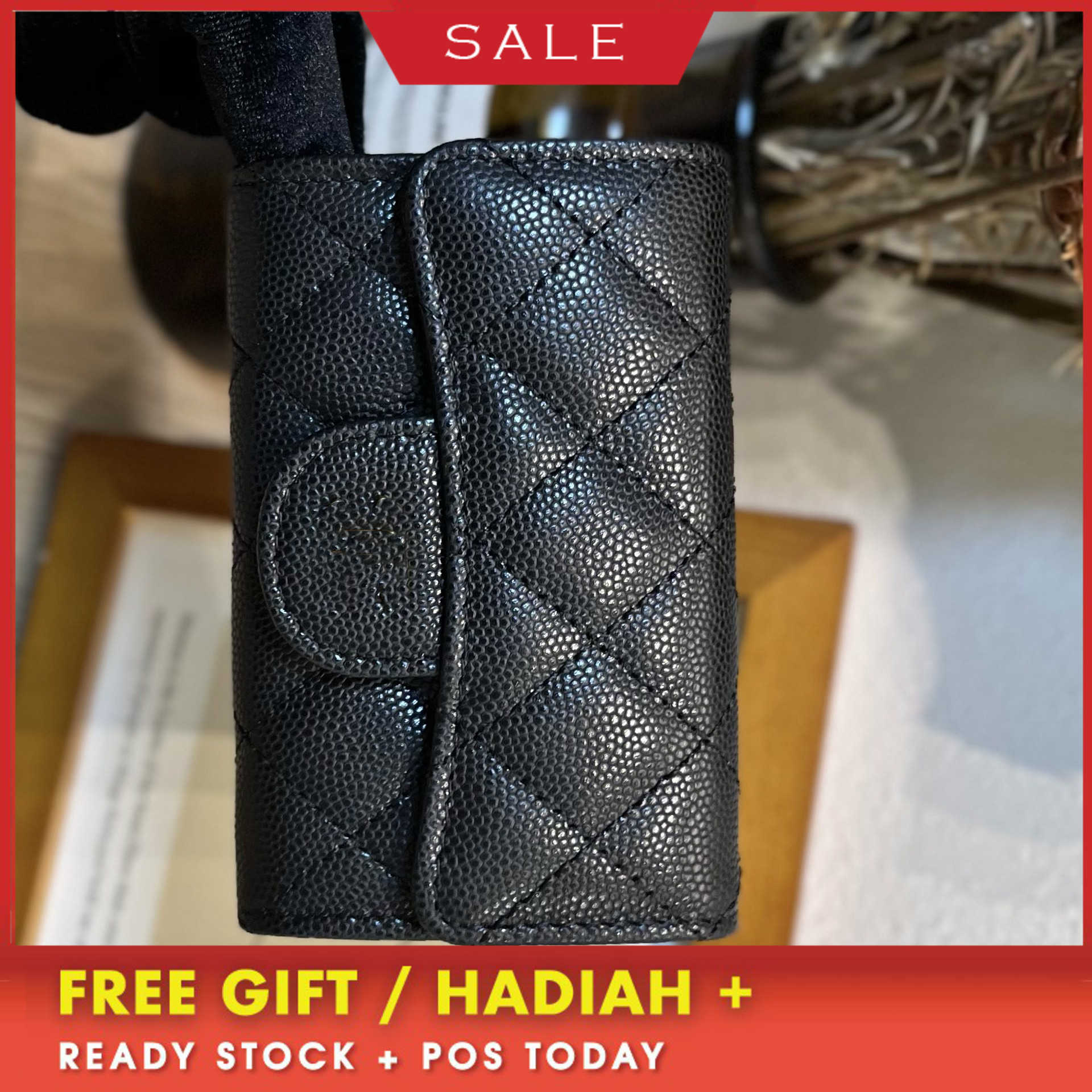 Brand Design Wallet Cf Xiaoxiang Leather Lingge Wallet Multi Card Slot Bag Clip Caviar Cowhide Large Capacity Lady fashion wallets ladies, Blue
Brand Design Wallet Cf Xiaoxiang Leather Lingge Wallet Multi Card Slot Bag Clip Caviar Cowhide Large Capacity Lady fashion wallets ladies, Blue