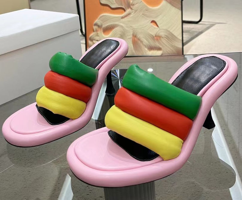 sandals Slippers women's Anderson cowhide High quality JW Saudi shoes chaussures de designer Tory Channel white black z1, 5/35-43
sandals Slippers women's Anderson cowhide High quality JW Saudi shoes chaussures de designer Tory Channel white black z1, 5/35-43