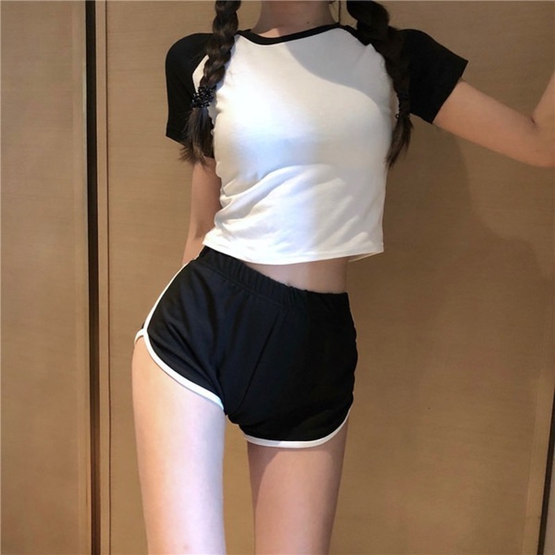 Women's Two Piece Pants Two Piece Summer T-Shirt Women Short Sleeve Sport Tops Tee and High Waist Casual Shorts Black White Women's Sets 230316
Women's Two Piece Pants Two Piece Summer T-Shirt Women Short Sleeve Sport Tops Tee and High Waist Casual Shorts Black White Women's Sets 230316