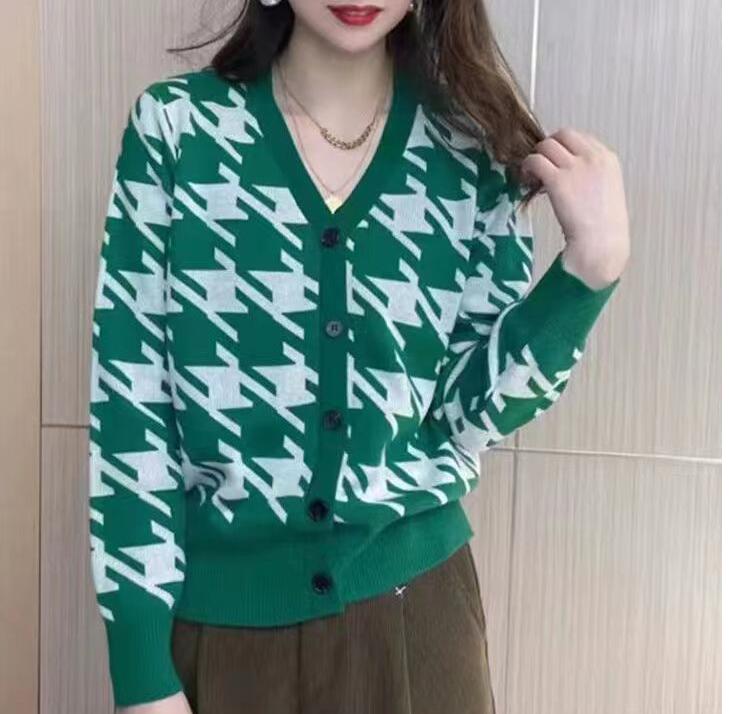 Women's Sweaters Cardigan V-Neck cloak poncho Button Long Sleeve Spring Autumn Lady Casual Knit Sweater, 02
Women's Sweaters Cardigan V-Neck cloak poncho Button Long Sleeve Spring Autumn Lady Casual Knit Sweater, 02