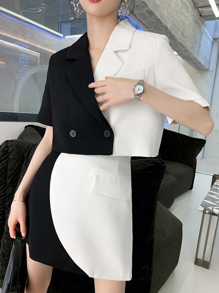 Work Dresses 2 Piece Set Contrast Patchwork Lapel Short Sleeve Blazers Crop Top A-Line Mini Shirts Korea Style Fashion Office OL Suit 2023, Black white
Work Dresses 2 Piece Set Contrast Patchwork Lapel Short Sleeve Blazers Crop Top A-Line Mini Shirts Korea Style Fashion Office OL Suit 2023, Black white