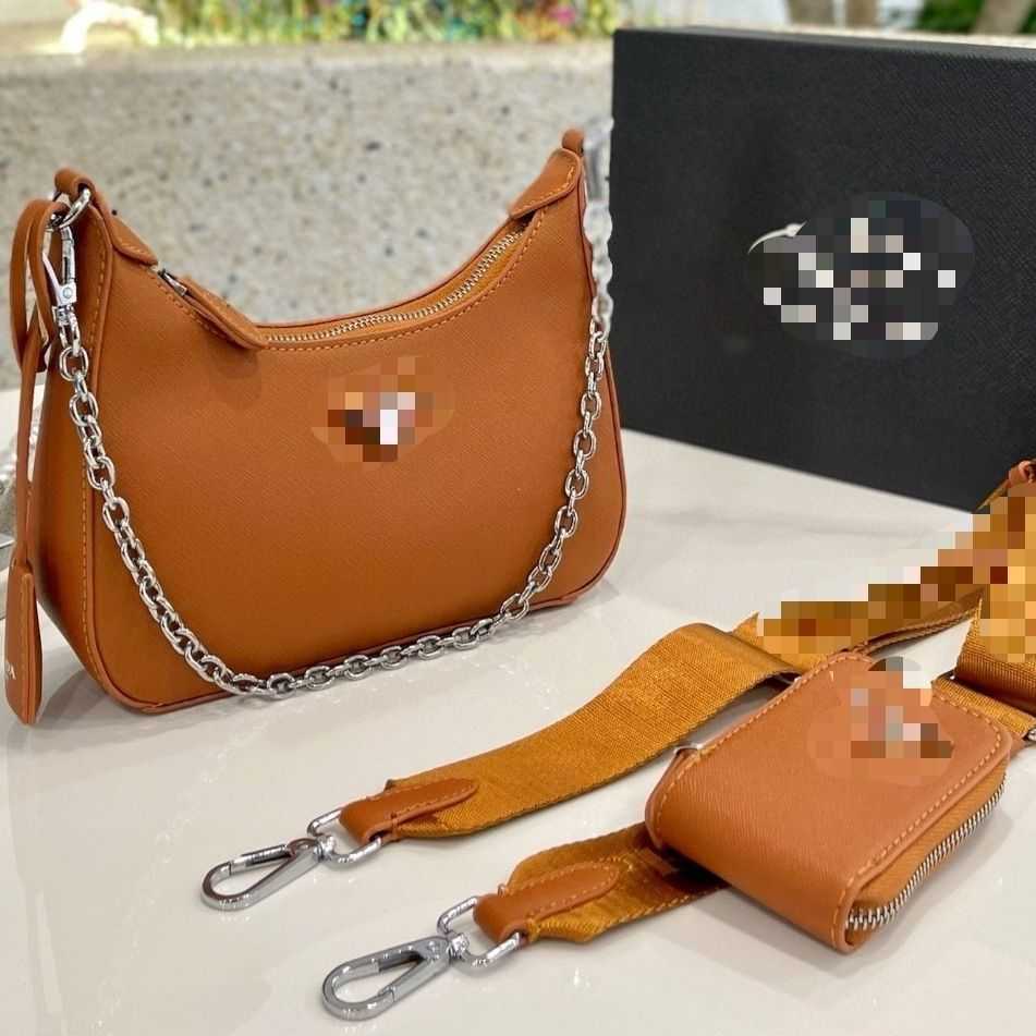 designer bags prad New three in underarm bag a must for going out to the street cross pattern style high appearance sweet, Figure 1
designer bags prad New three in underarm bag a must for going out to the street cross pattern style high appearance sweet, Figure 1