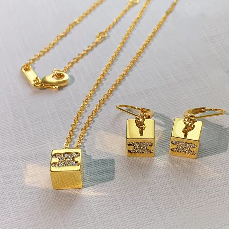 CEL Arc de Triomphe cube diamond pendant necklaces & bracelet & earrings designers jewelry for women party gold mens necklace chain
CEL Arc de Triomphe cube diamond pendant necklaces & bracelet & earrings designers jewelry for women party gold mens necklace chain